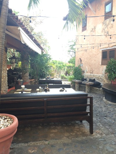 Outdoor restaurant seating in Altos de Chavon